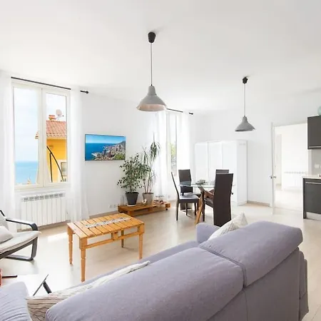 Les Lucioles Apartamento Beausoleil